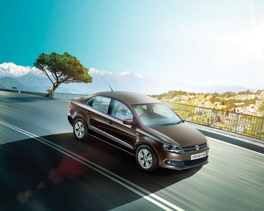  Volkswagen Vento 2014 года  (фото 2 из 3)